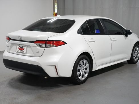 Used 2024 Toyota Corolla LE FWD image 8