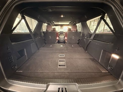 Used 2024 Ford Expedition Max Limited image 25