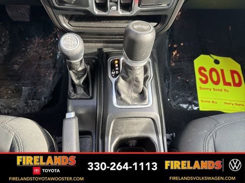 Used 2021 Jeep Wrangler Unlimited Sport image 36