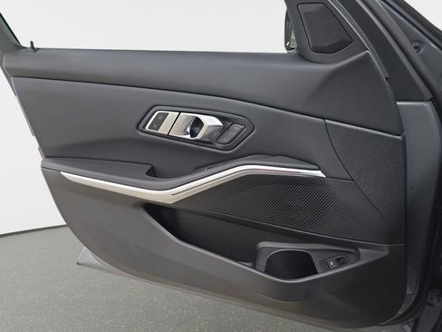 Used 2023 BMW 330i Sedan w/ M Sport Package image 24