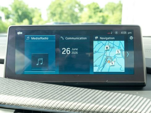 Used 2019 BMW i8 Roadster AWD/4WD image 21