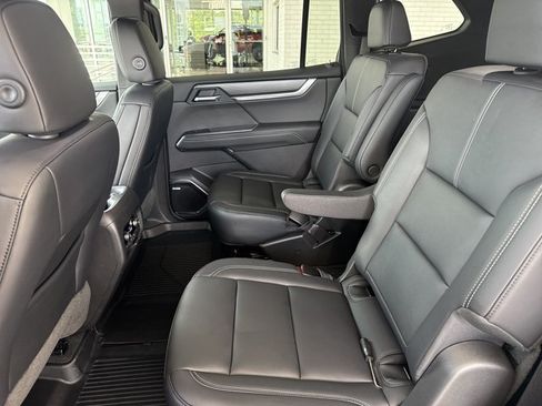 New 2026 GMC Acadia Elevation w/ Black Edition FWD image 5