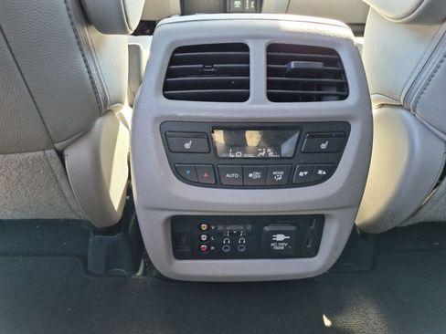 Used 2017 Honda Pilot Elite image 22