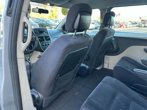 Used 2014 Dodge Grand Caravan American Value Package image 17