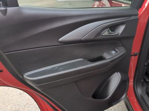 Certified 2026 Chevrolet TrailBlazer LT w/ Convenience Package image 12