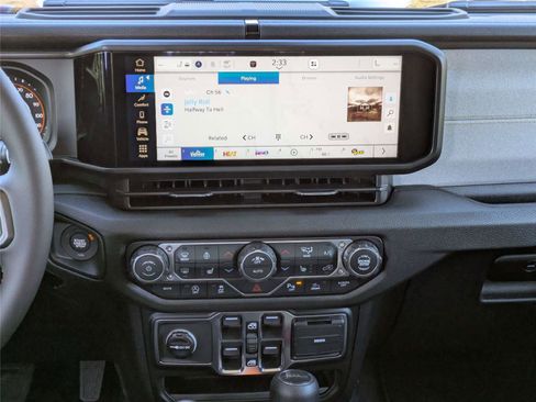 New 2026 Jeep Gladiator Sport image 18