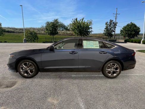 New 2026 Honda Accord EX-L image 2