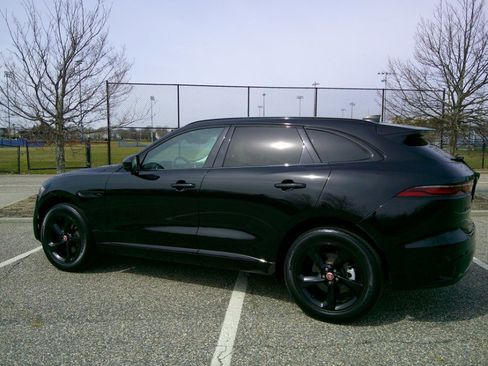 Used 2023 Jaguar F-PACE S image 20