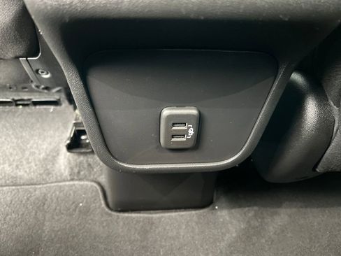 Used 2022 Chevrolet Equinox LT image 32