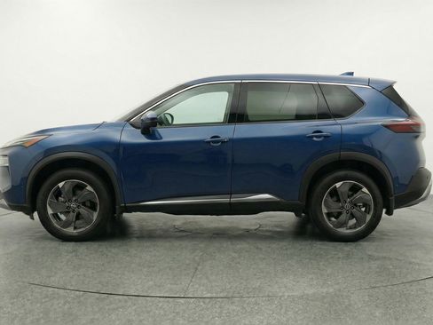 Used 2025 Nissan Rogue SV AWD/4WD image 5