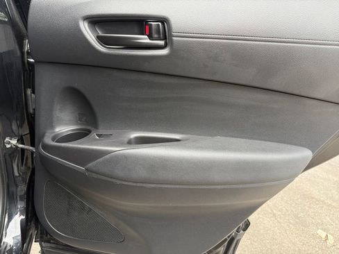 Certified 2024 Toyota Corolla Cross LE image 20