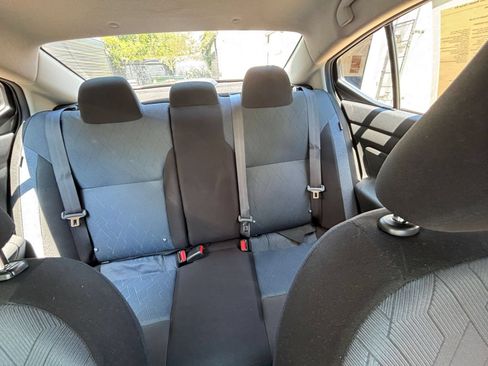 Used 2025 Nissan Versa SV FWD image 32