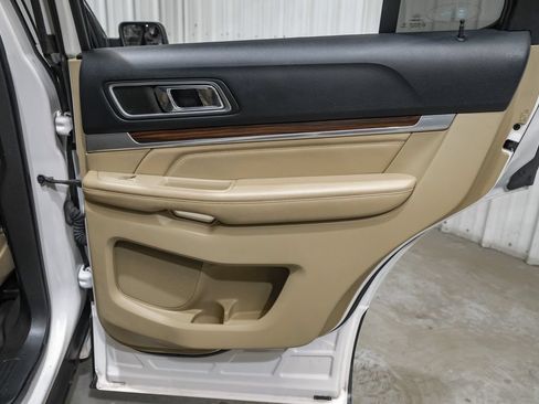 Used 2016 Ford Explorer Limited FWD image 49