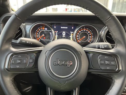 Used 2022 Jeep Gladiator Sport image 34