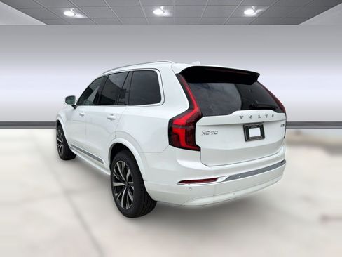 New 2026 Volvo XC90 B5 Core AWD/4WD image 3