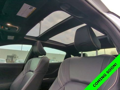 Certified 2024 Toyota Crown Platinum image 10