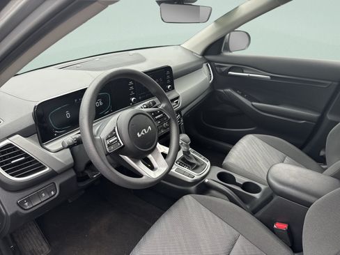 Used 2026 Kia Seltos LX AWD/4WD image 11