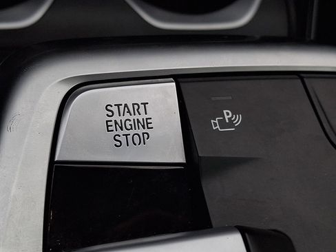 Used 2025 BMW X1 xDrive28i w/ Technology Package image 21