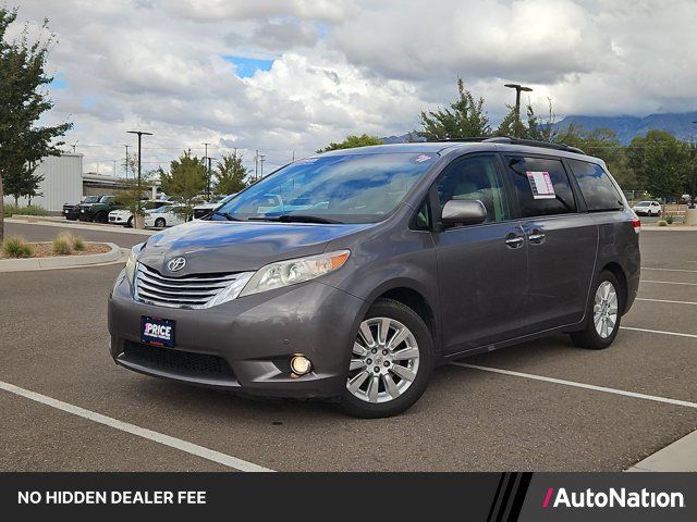 Used 2011 Toyota Sienna Limited w/ Premium Pkg AWD/4WD image 1