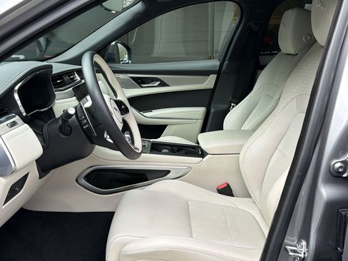Used 2026 Jaguar F-PACE R-Dynamic S AWD/4WD image 6