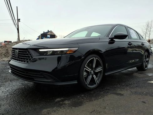 Used 2024 Honda Accord Sport image 7