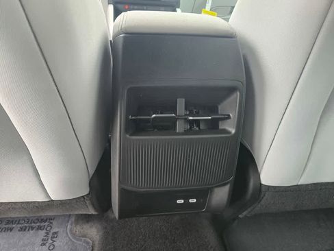 New 2026 Jeep Cherokee Laredo image 13