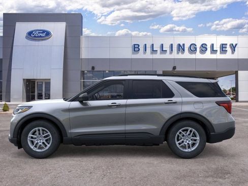 New 2026 Ford Explorer Active RWD image 3