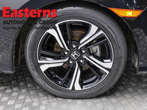Used 2017 Honda Civic Touring image 27