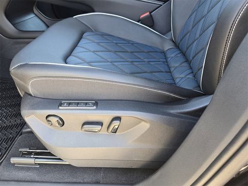 New 2026 Volkswagen Atlas Cross Sport SEL Premium R-Line image 19