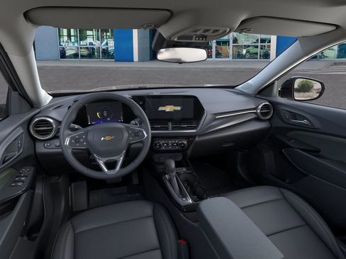 New 2026 Chevrolet Trax ACTIV w/ Sunroof Package FWD image 15