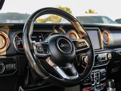 Used 2021 Jeep Gladiator Mojave image 12