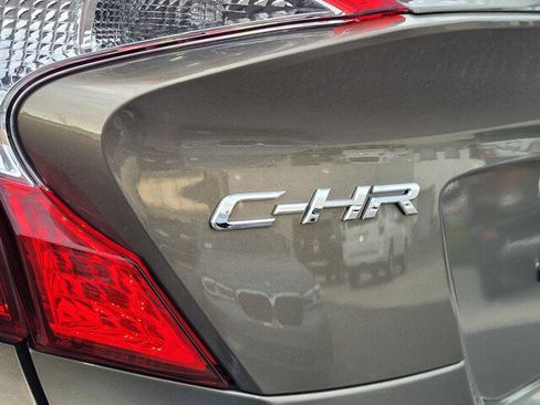 Certified 2021 Toyota C-HR XLE image 27