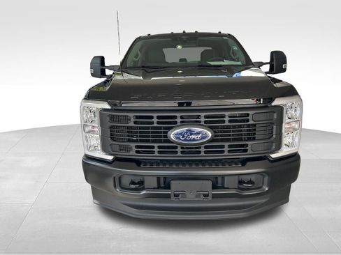Used 2025 Ford F350 XL w/ XL Driver Assist Package image 11