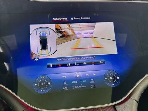 Used 2023 Mercedes-Benz EQS 580 4MATIC SUV w/ Acoustic Comfort Package image 39