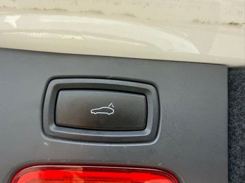 Used 2018 Porsche Cayenne Platinum Edition AWD/4WD image 21
