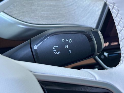 New 2025 Volkswagen ID. Buzz Pro S Plus image 20