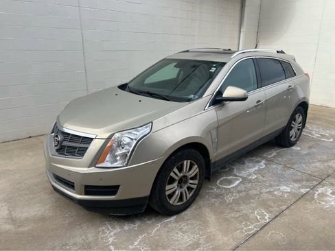 Used 2011 Cadillac SRX Luxury image 3