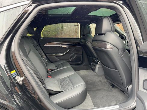 Used 2023 Audi S8 w/ S8 Executive Package image 10