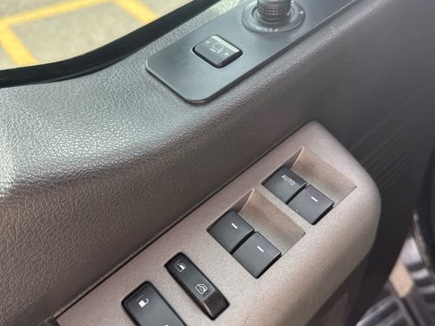 Used 2012 Ford F350 Lariat w/ Chrome Pkg image 16