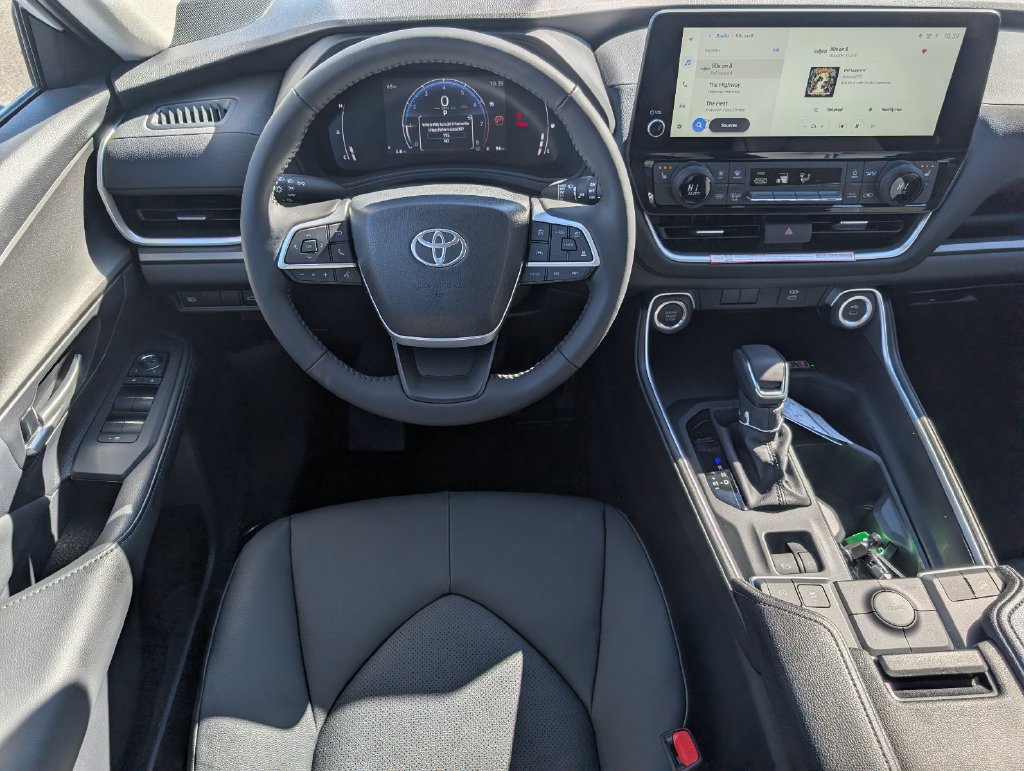 New 2026 Toyota Grand Highlander AWD image 25
