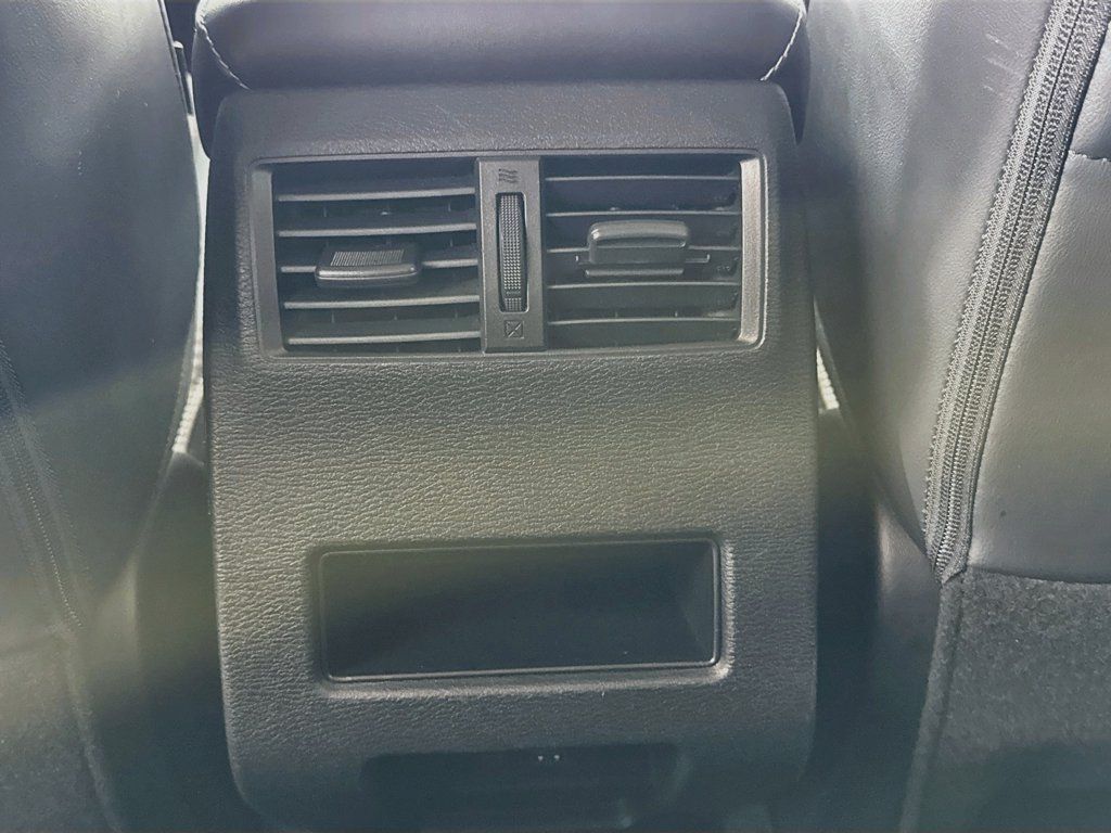 Used 2022 Mitsubishi Outlander SE AWD/4WD image 37