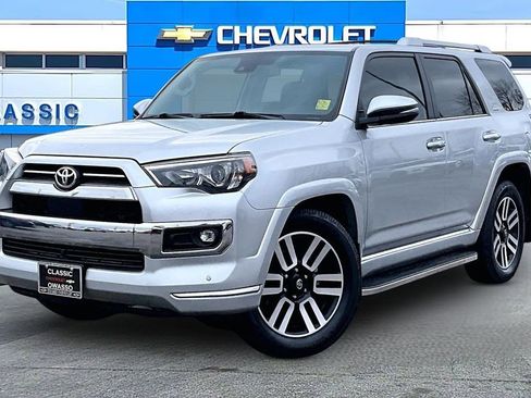 Used 2023 Toyota 4Runner Limited RWD image 3