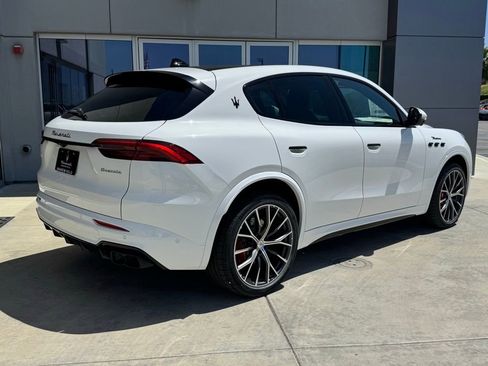 New 2026 Maserati Grecale Modena image 7