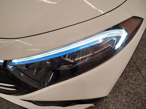 Certified 2023 Mercedes-Benz EQB 300 EQB 300 image 10