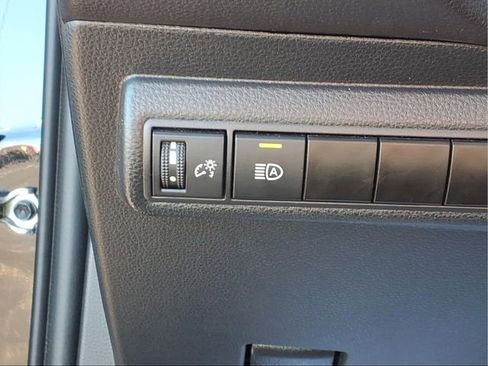 Used 2024 Toyota Corolla LE image 18