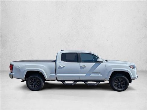 Used 2021 Toyota Tacoma SR5 AWD/4WD image 4