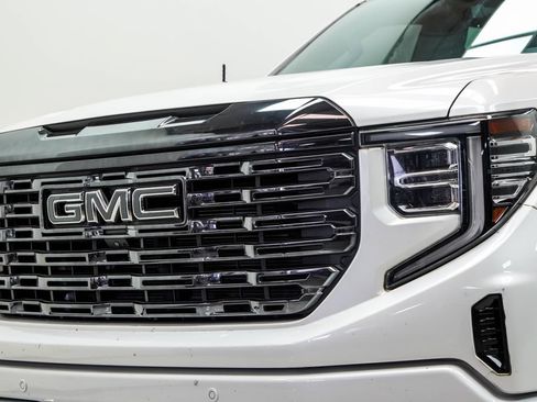 Used 2024 GMC Sierra 1500 Denali Ultimate AWD/4WD image 2