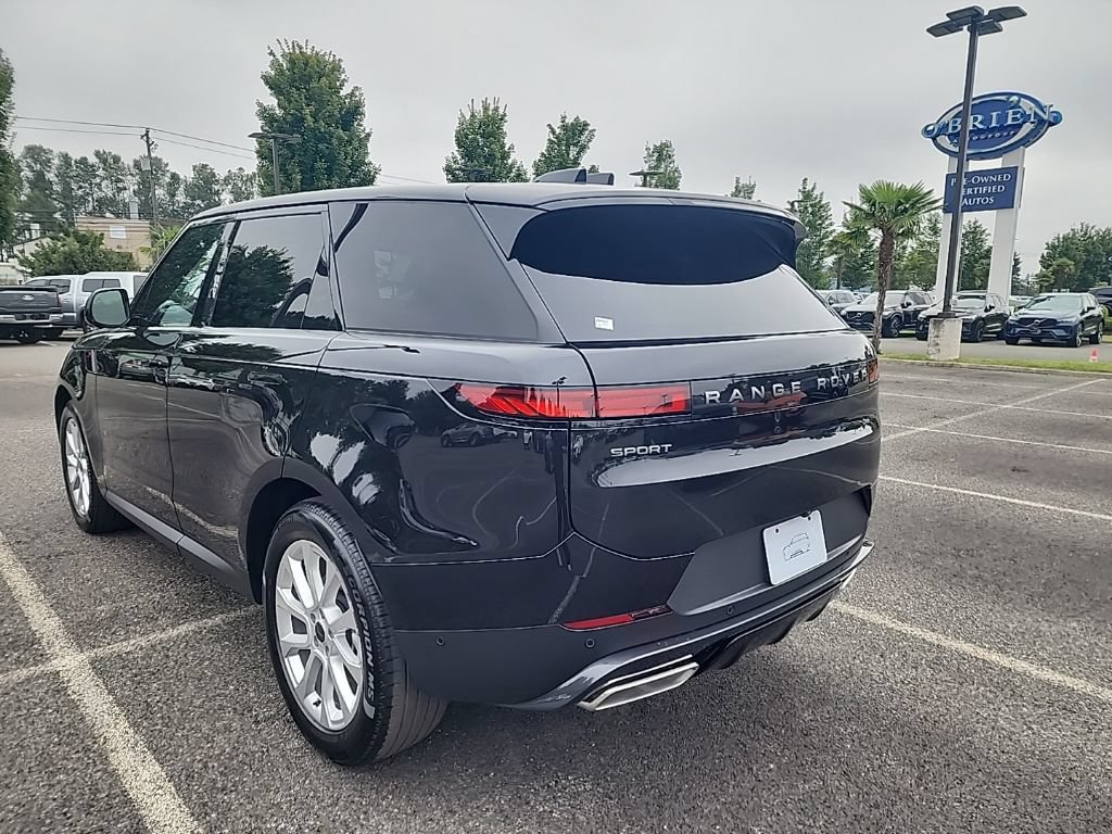 New 2026 Land Rover Range Rover Sport SE AWD/4WD image 3