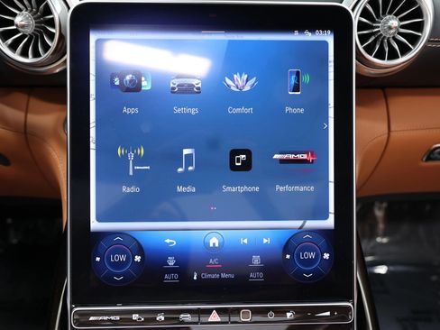 Used 2022 Mercedes-Benz SL 55 AMG 4MATIC image 31