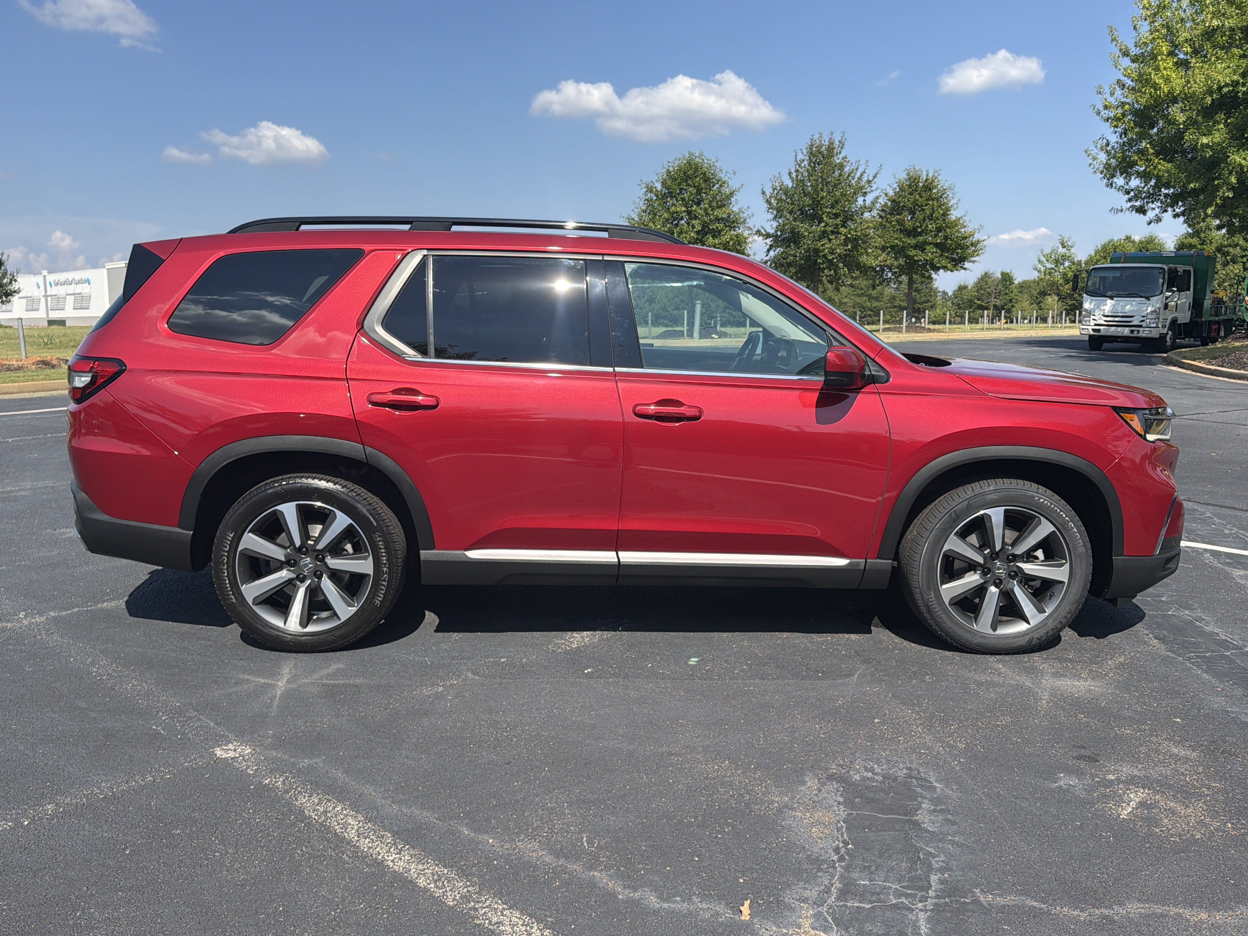 Used 2024 Honda Pilot Elite image 10